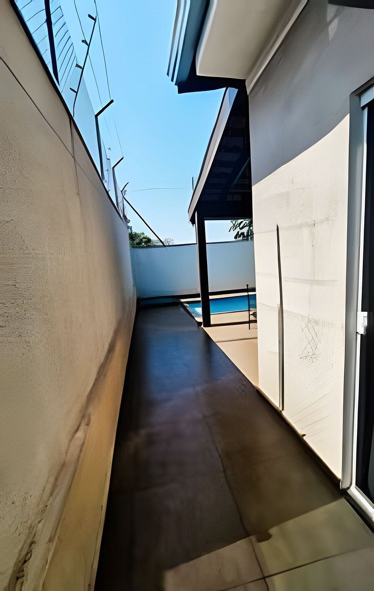 Proximo ao aeroporto, a 5 minutos do centro, px ao hospital.