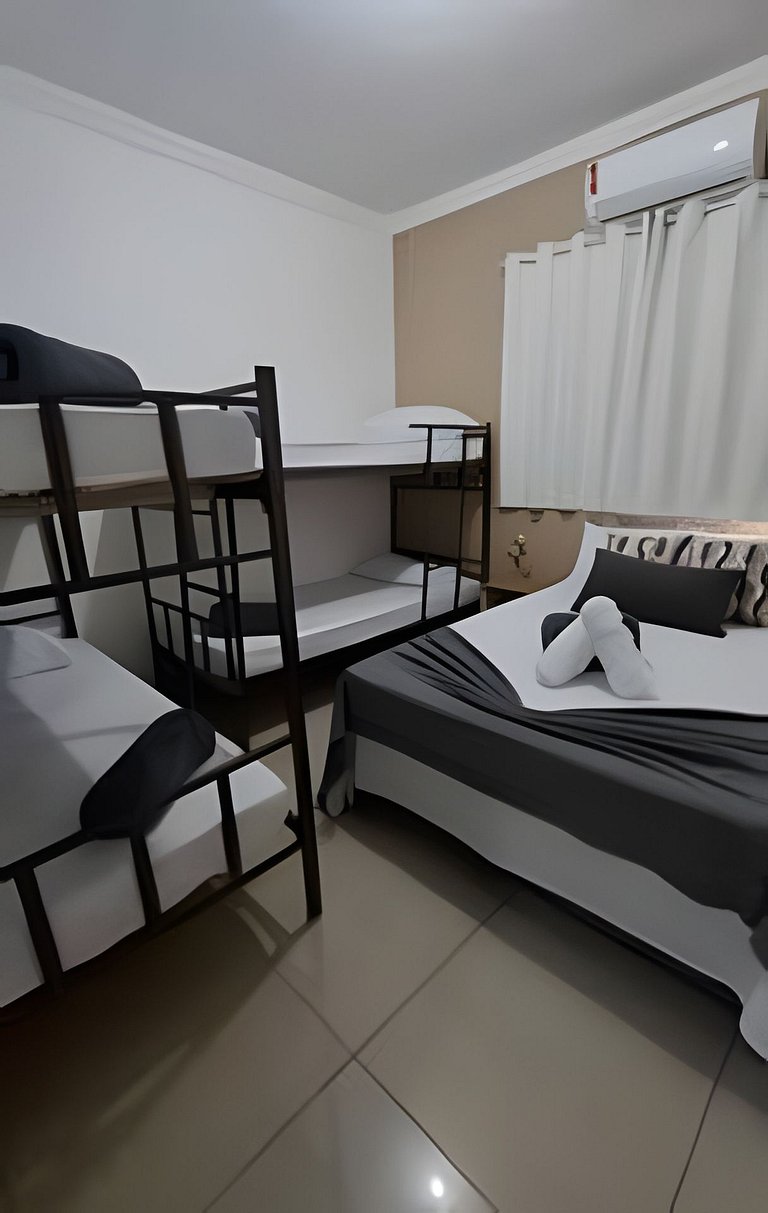 Proximo ao aeroporto, a 5 minutos do centro, px ao hospital.