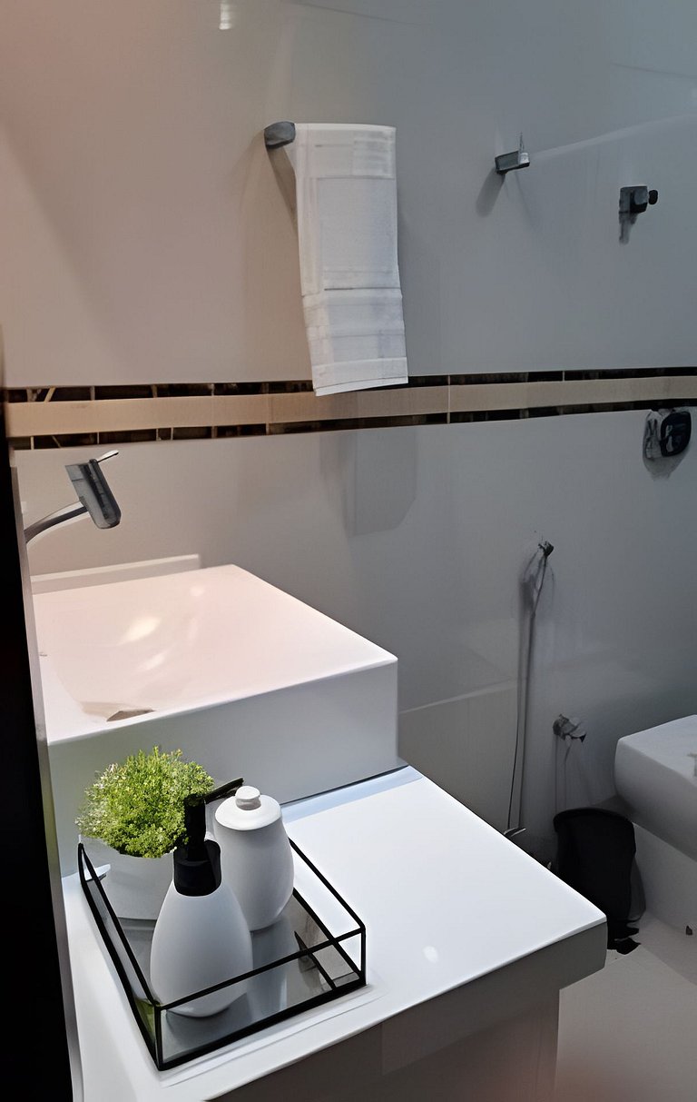 Proximo ao aeroporto, a 5 minutos do centro, px ao hospital.