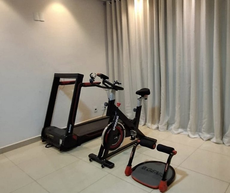 Proximo ao aeroporto, a 5 minutos do centro, px ao hospital.