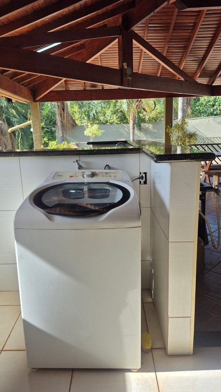 Casa de Campo, com acesso ao Rio Paraná, Com café da manhã.