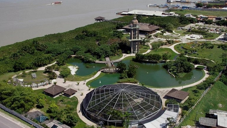 Kitnet Completa com Ar, TV 50”, Wi-Fi em Belém