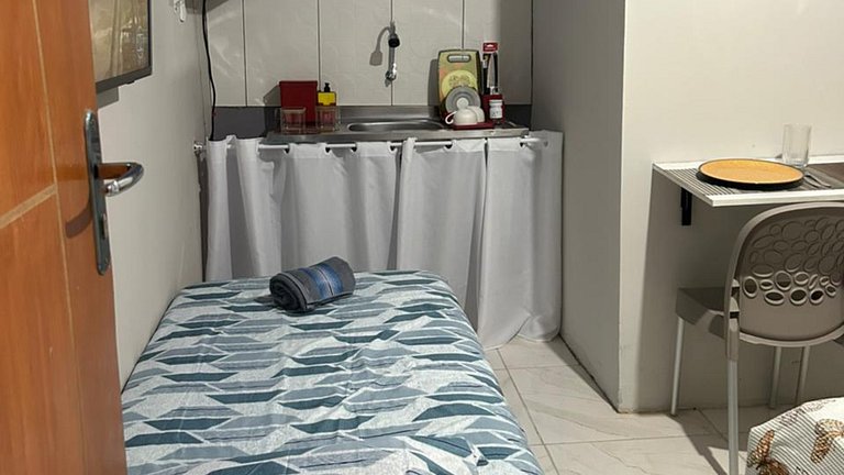 Kitnet Completa em Belém com Ar, Wi-Fi Rápido e TV