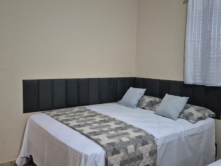 Casa de Campo, com acesso ao Rio Paraná, Com café da manhã.