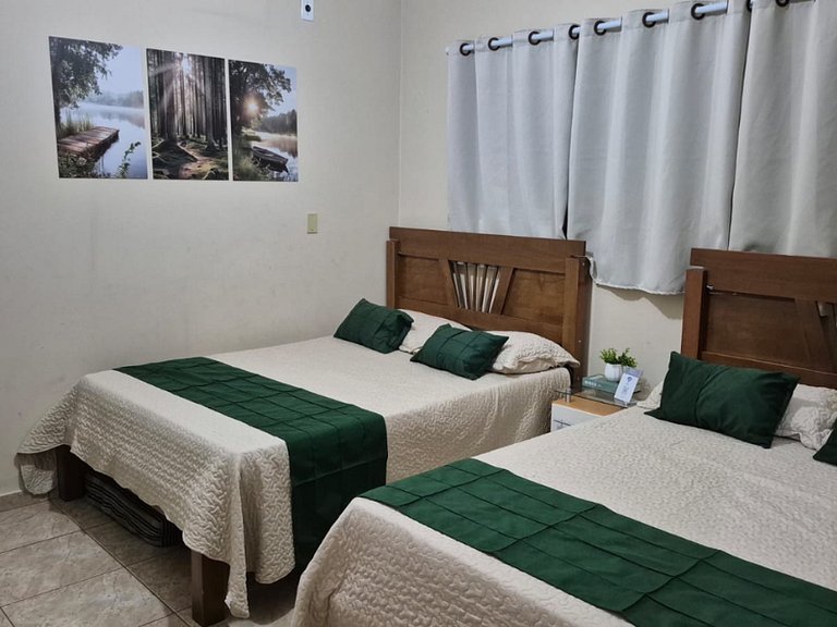 Casa de Campo, com acesso ao Rio Paraná, Com café da manhã.