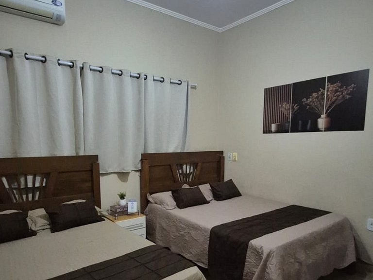 Casa de Campo, com acesso ao Rio Paraná, Com café da manhã.