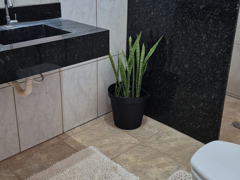 Casa de Campo, com acesso ao Rio Paraná, Com café da manhã.