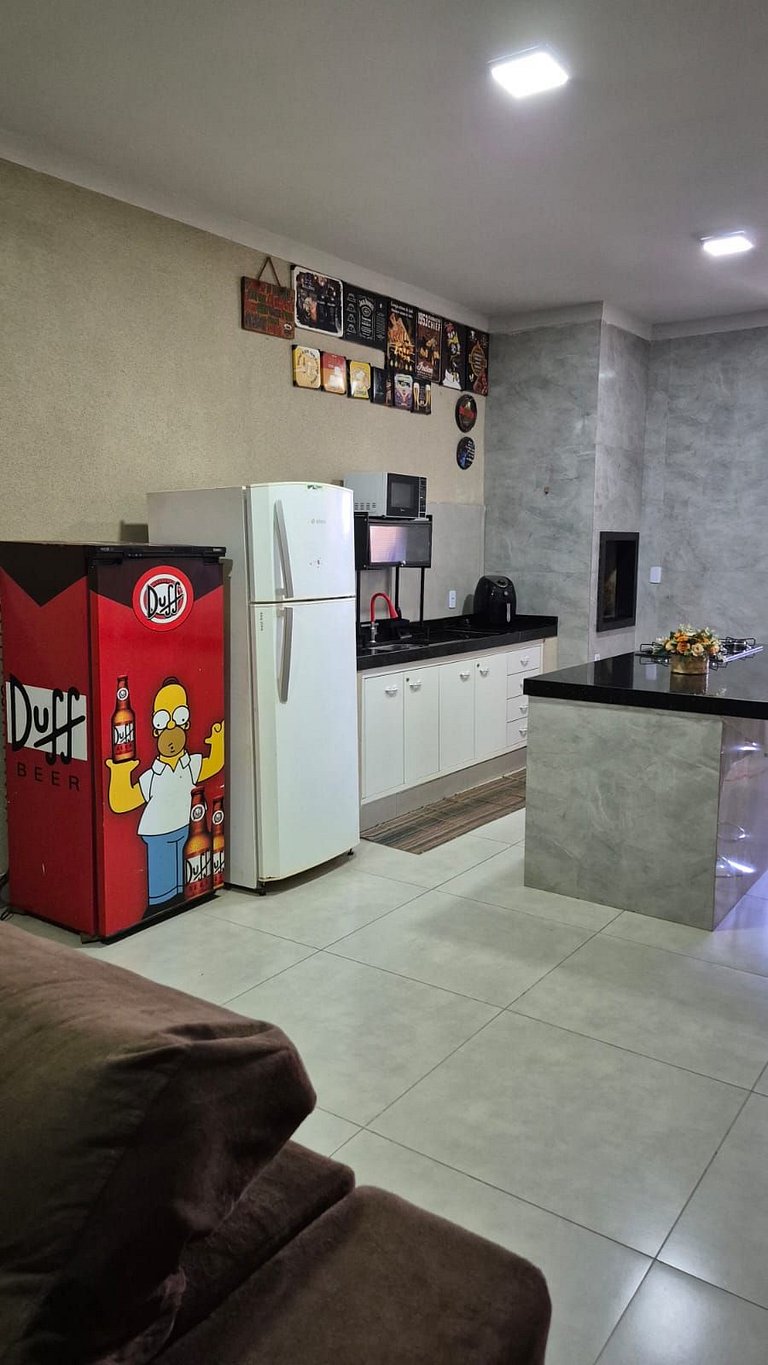 Casa confortável l ar-condicionado l Piscina