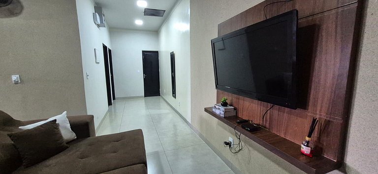 Casa com Piscina, Área Gourmet e Conforto Total