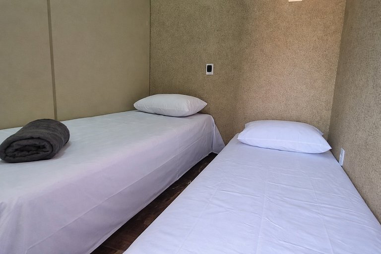 Casa com Piscina, churrasqueira Wi-Fi, São josé do Rio Preto