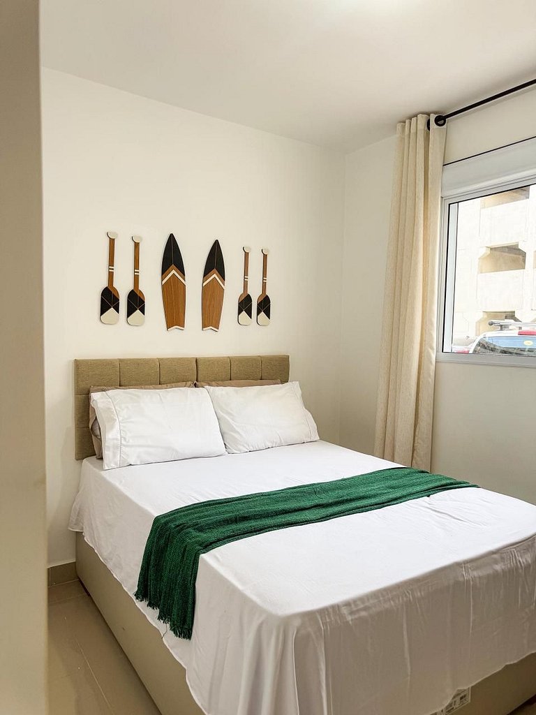 Flat, Ar, Piscina, Academia próximo as Praias,.vista por sol