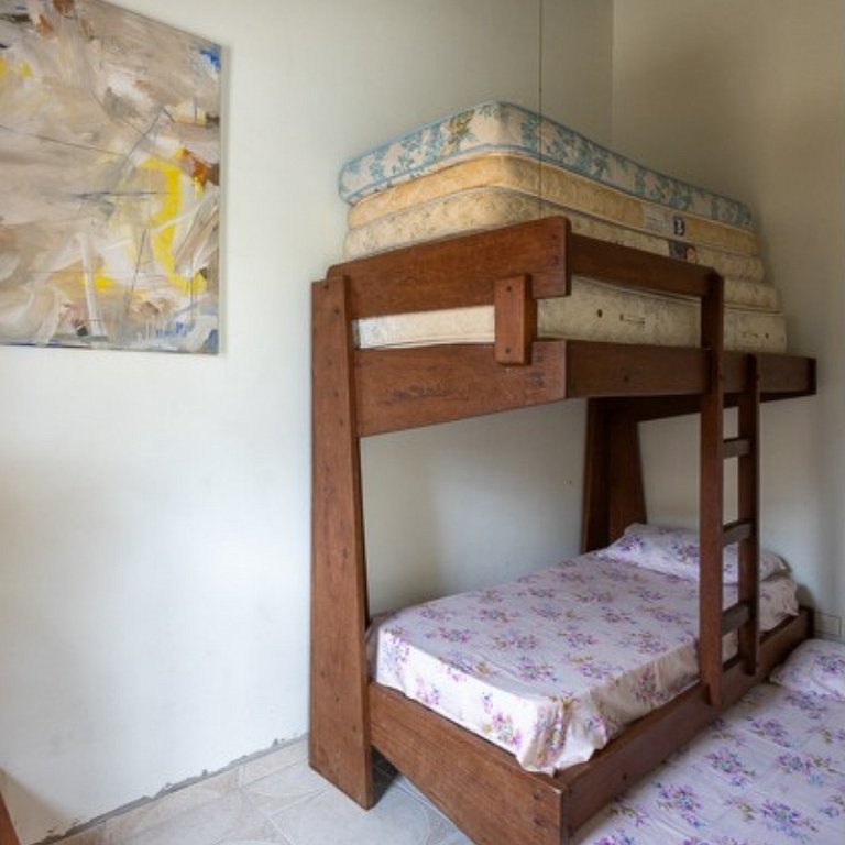 Casa com Piscina e Cascata no Morada da Praia