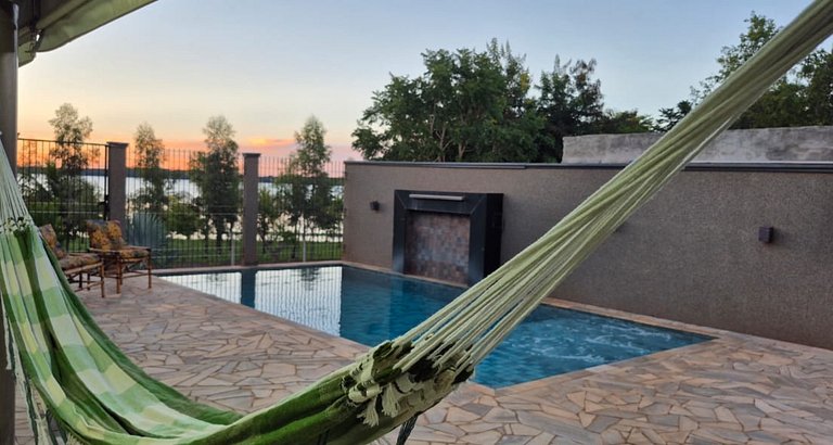 Rancho| Vista para o Rio + Piscina Aquecida | Px ao Clube