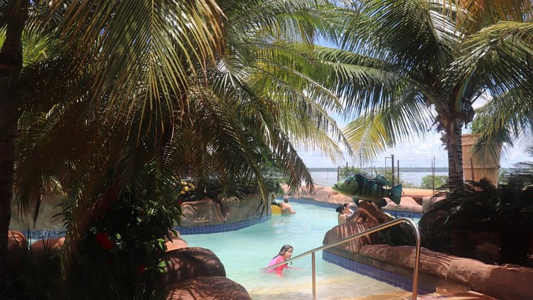 Vista para o Rio + Piscina Aquecida | Px ao Clube