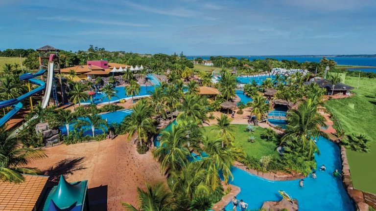 Vista para o Rio + Piscina Aquecida | Px ao Clube