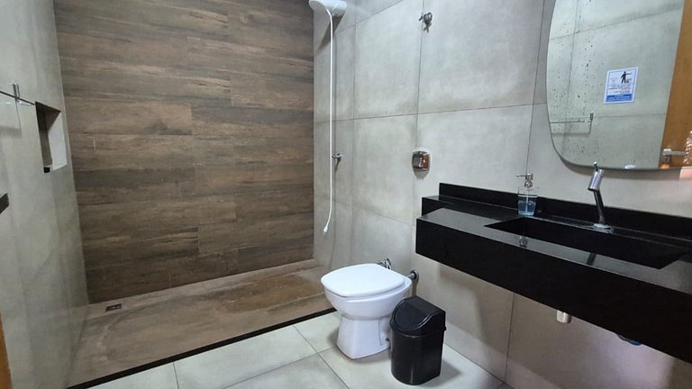 Rancho| Vista para o Rio + Piscina Aquecida | Px ao Clube