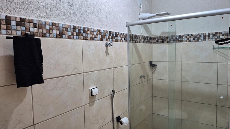 Suíte Econômica com Piscina em Rubinéia para 3 Hóspedes