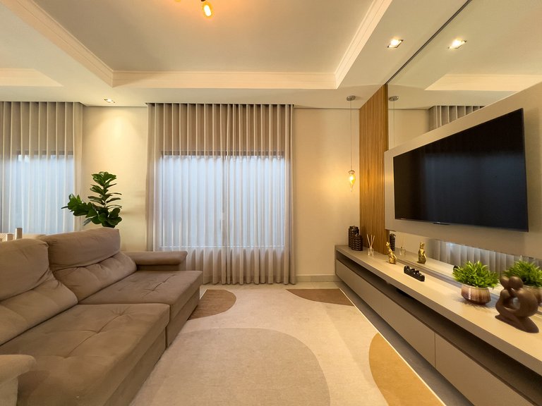 Casa  Climatizada, 3 Suítes, Piscina, Área Gourmet