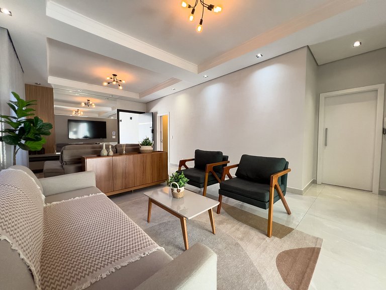 Casa  Climatizada, 3 Suítes, Piscina, Área Gourmet