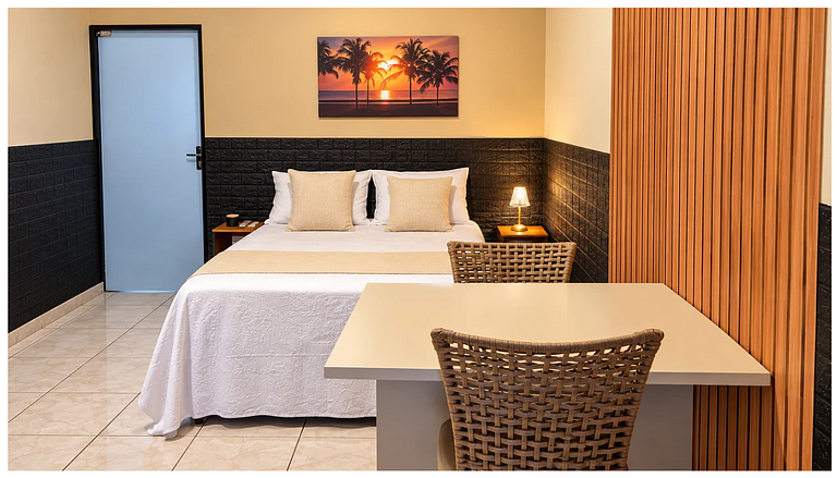 Suíte com cafe da manhã, , TV, piscina e churrasqueira.